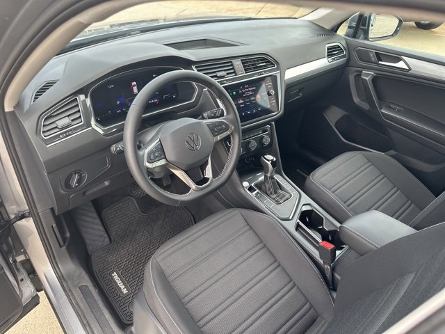 Used 2024 Volkswagen Tiguan S image 6