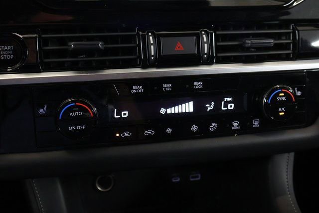 Certified 2025 Nissan Pathfinder SV w/ SV Premium Package image 19