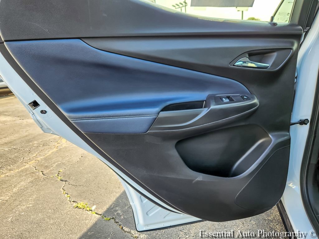 Certified 2023 Chevrolet Bolt EUV Premier w/ Sun & Sound Package FWD image 17