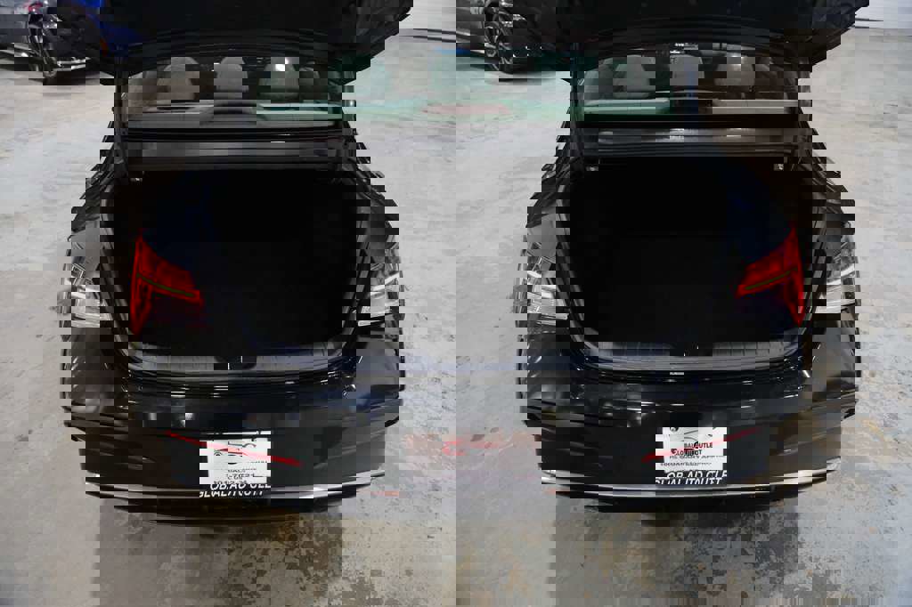 Used 2025 Hyundai Elantra SEL image 10