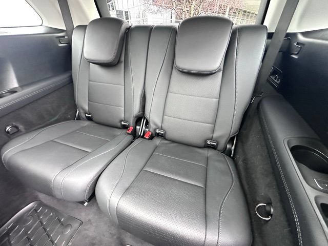 Used 2024 Mercedes-Benz GLS 450 4MATIC image 24
