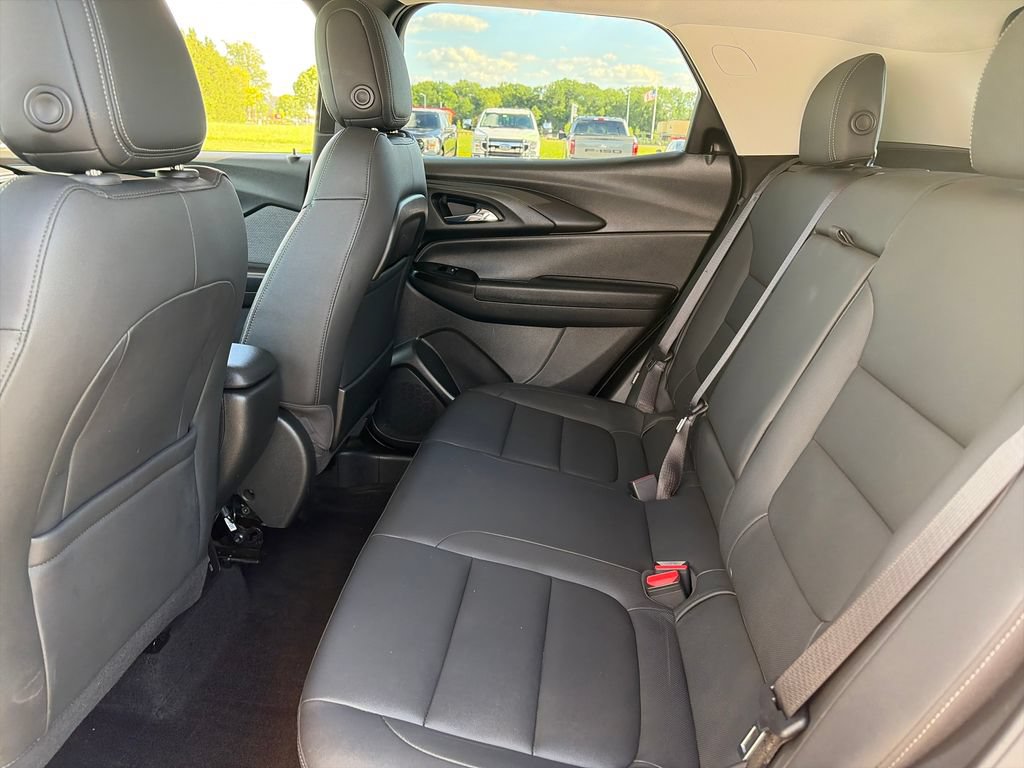 Used 2021 Chevrolet TrailBlazer LT w/ Premium Seating Package FWD image 27