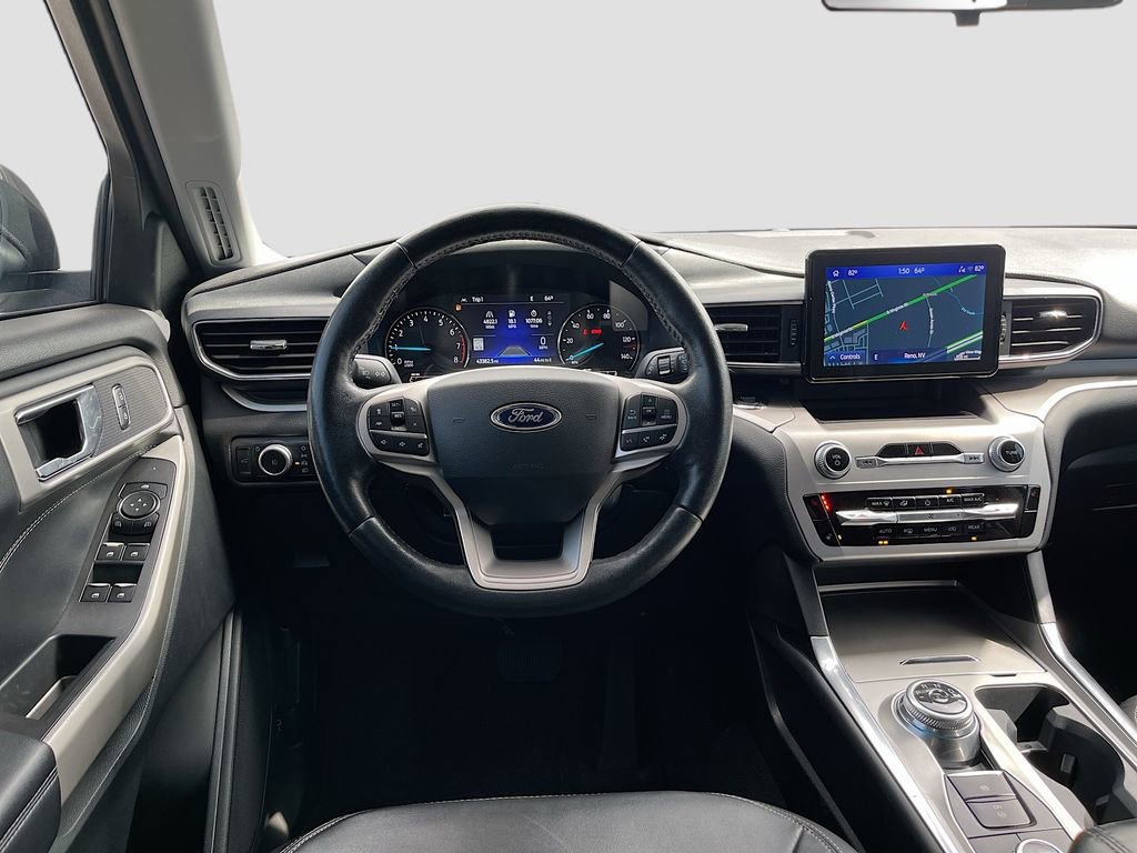 Used 2022 Ford Explorer XLT w/ Equipment Group 202A image 24