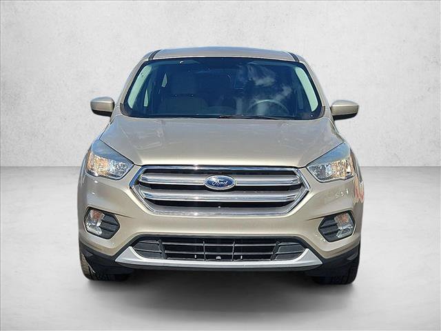 Used 2017 Ford Escape SE FWD image 2