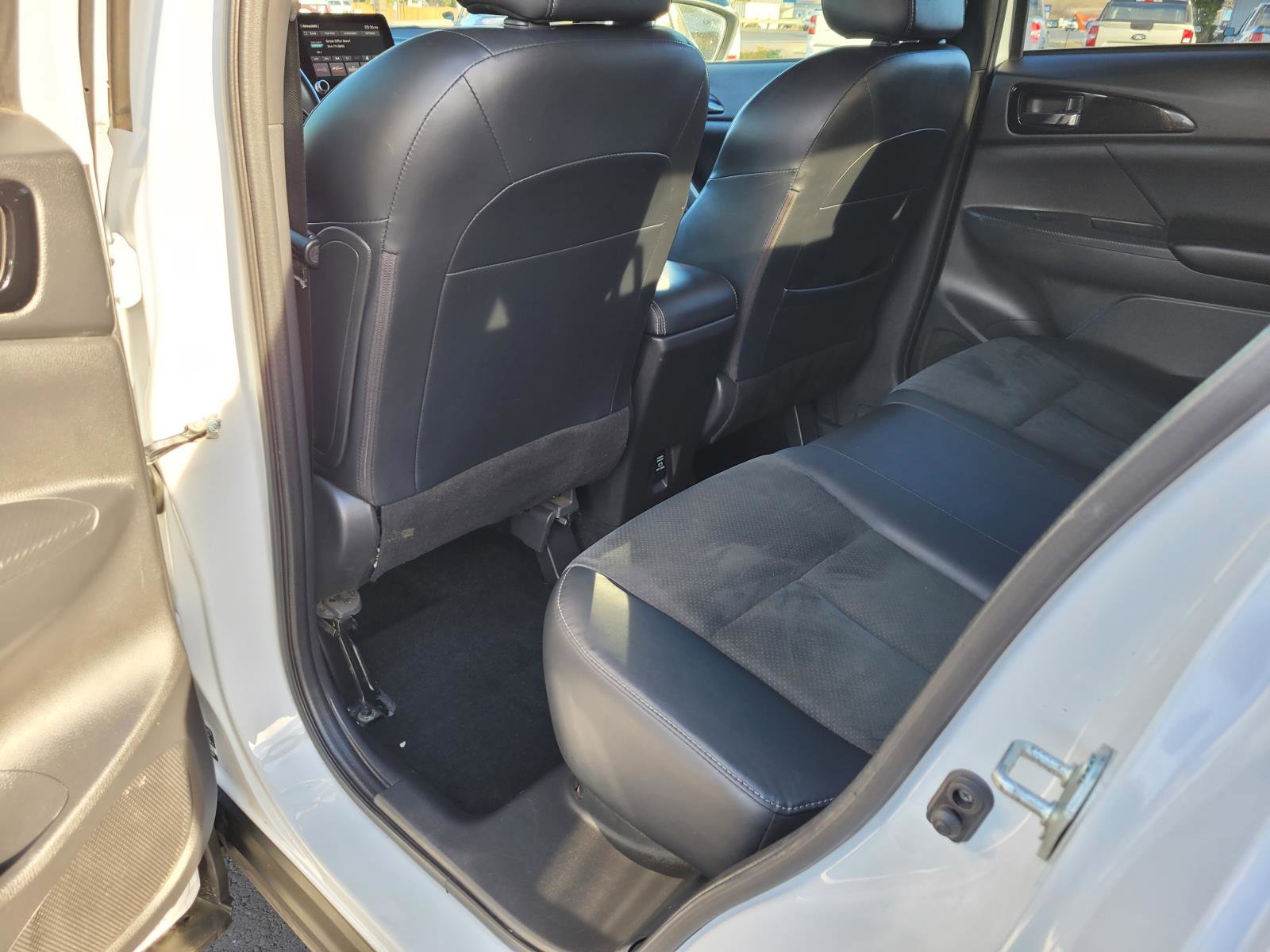 Used 2022 Mitsubishi Eclipse Cross SE image 33