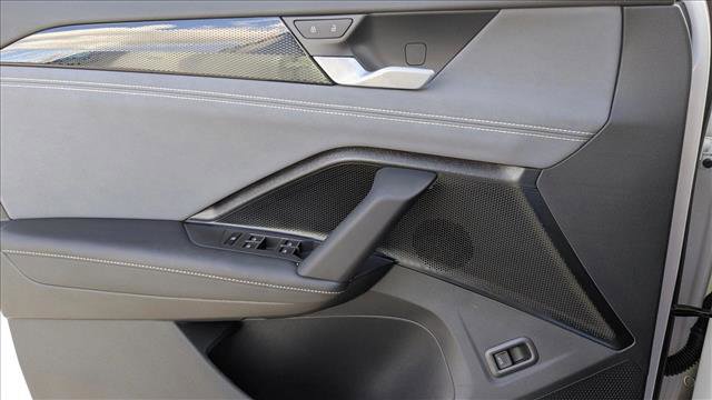 New 2026 Volkswagen Tiguan SE AWD/4WD image 12