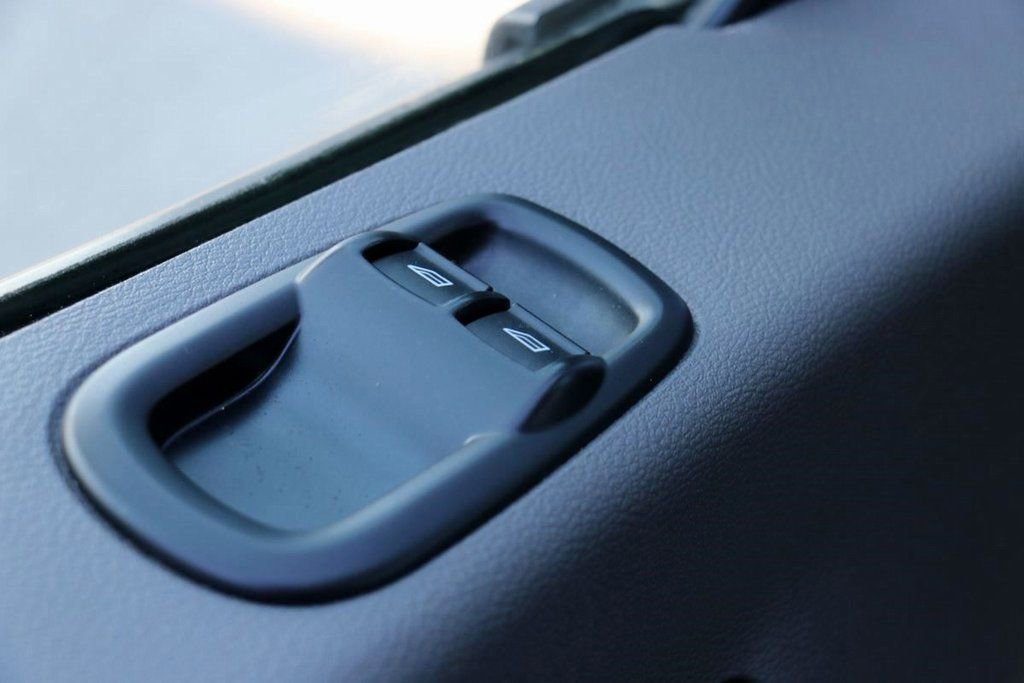 Used 2023 Ford Transit 350 XLT image 14