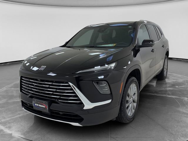 Used 2025 Buick Enclave Preferred w/ Super Cruise Package image 7