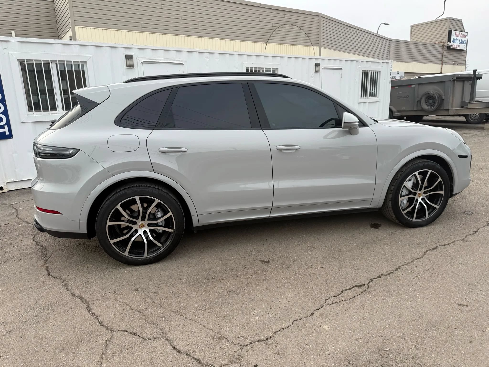 Used 2023 Porsche Cayenne Turbo w/ Premium Package Plus AWD/4WD image 11