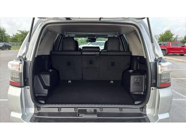 Certified 2021 Toyota 4Runner Venture w/ Moonroof Package AWD/4WD image 36