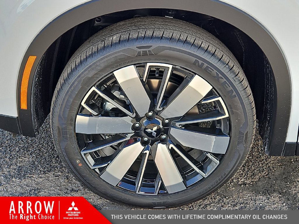 New 2026 Mitsubishi Outlander SE FWD image 17