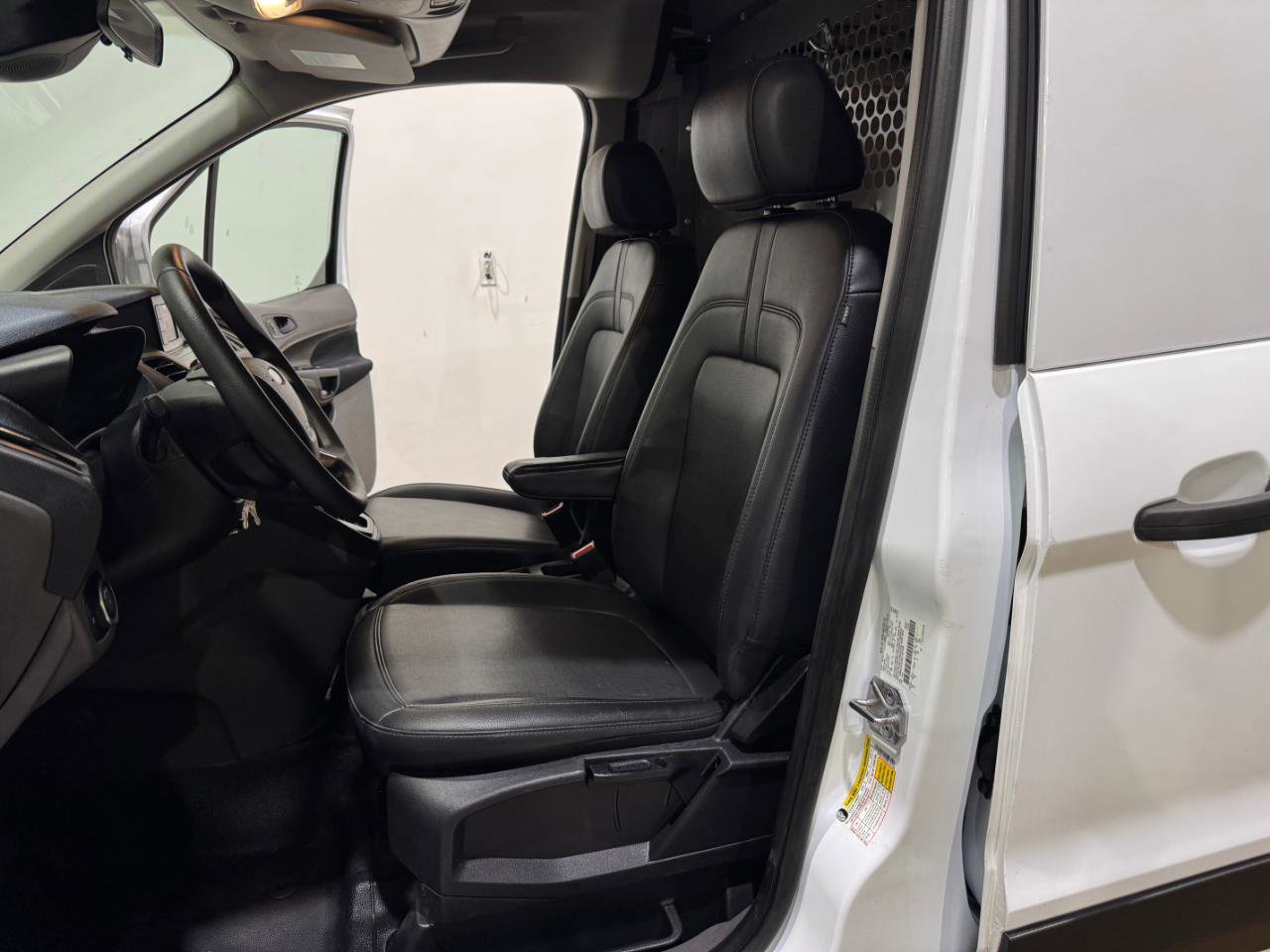Used 2019 Ford Transit Connect XL image 12