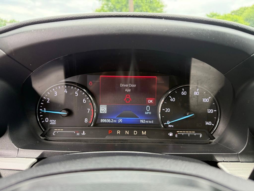 Used 2020 Ford Explorer XLT w/ Equipment Group 202A AWD/4WD image 13