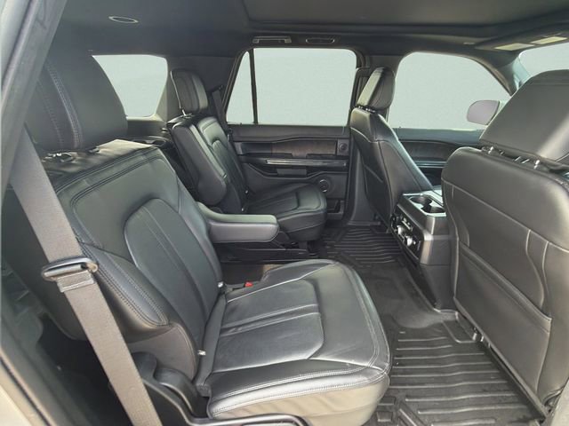 Used 2021 Ford Expedition Limited image 13