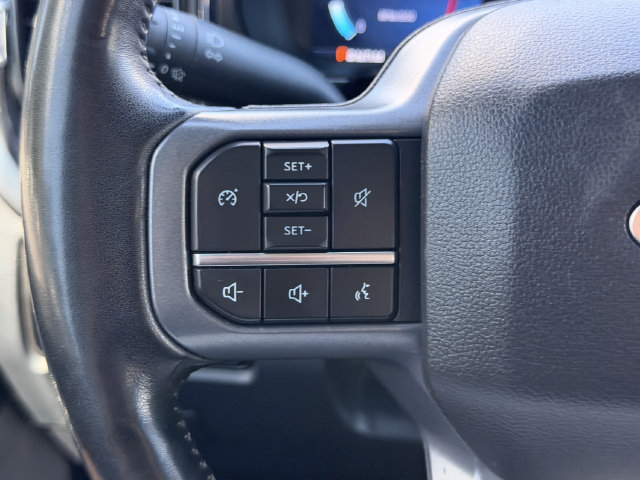 Used 2023 Ford F250 Lariat w/ Sport Appearance Package AWD/4WD image 37