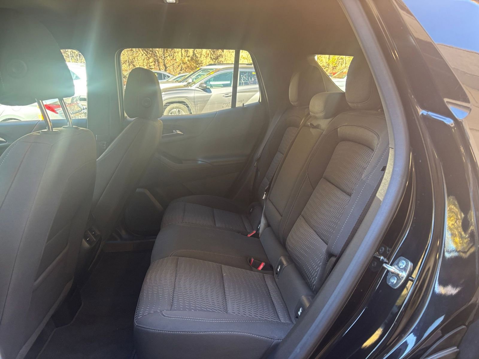 Used 2025 Chevrolet Equinox LT image 36