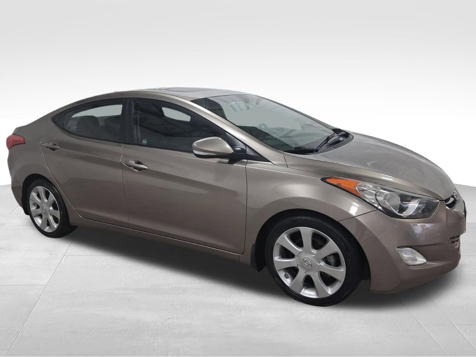 Used 2013 Hyundai Elantra Limited image 3