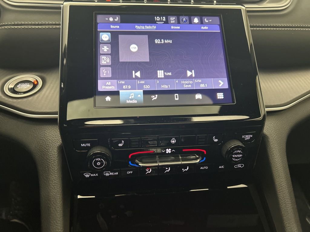 New 2025 Jeep Grand Cherokee Altitude image 36