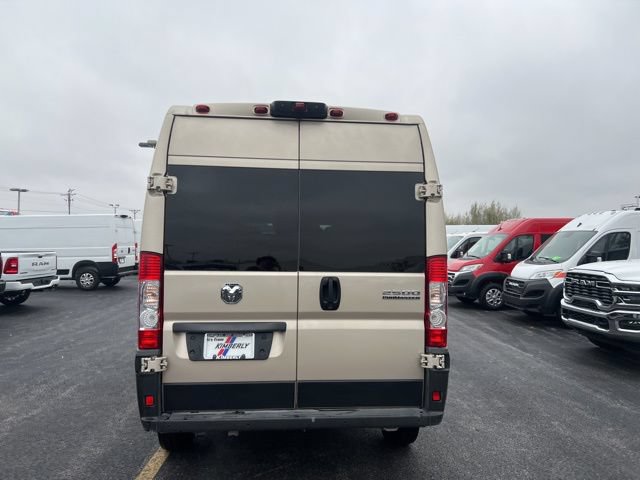 Used 2025 RAM ProMaster 2500 w/ Crew Van Package FWD image 4