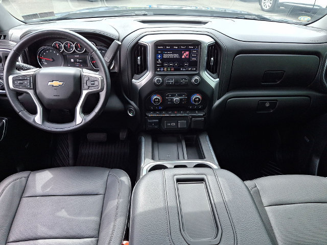 Used 2021 Chevrolet Silverado 1500 LTZ w/ LTZ Premium Package AWD/4WD image 10