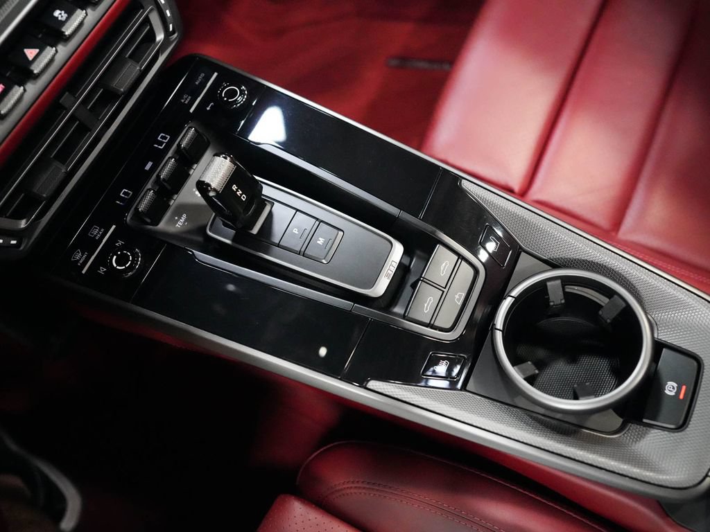 Used 2024 Porsche 911 Carrera S RWD image 34
