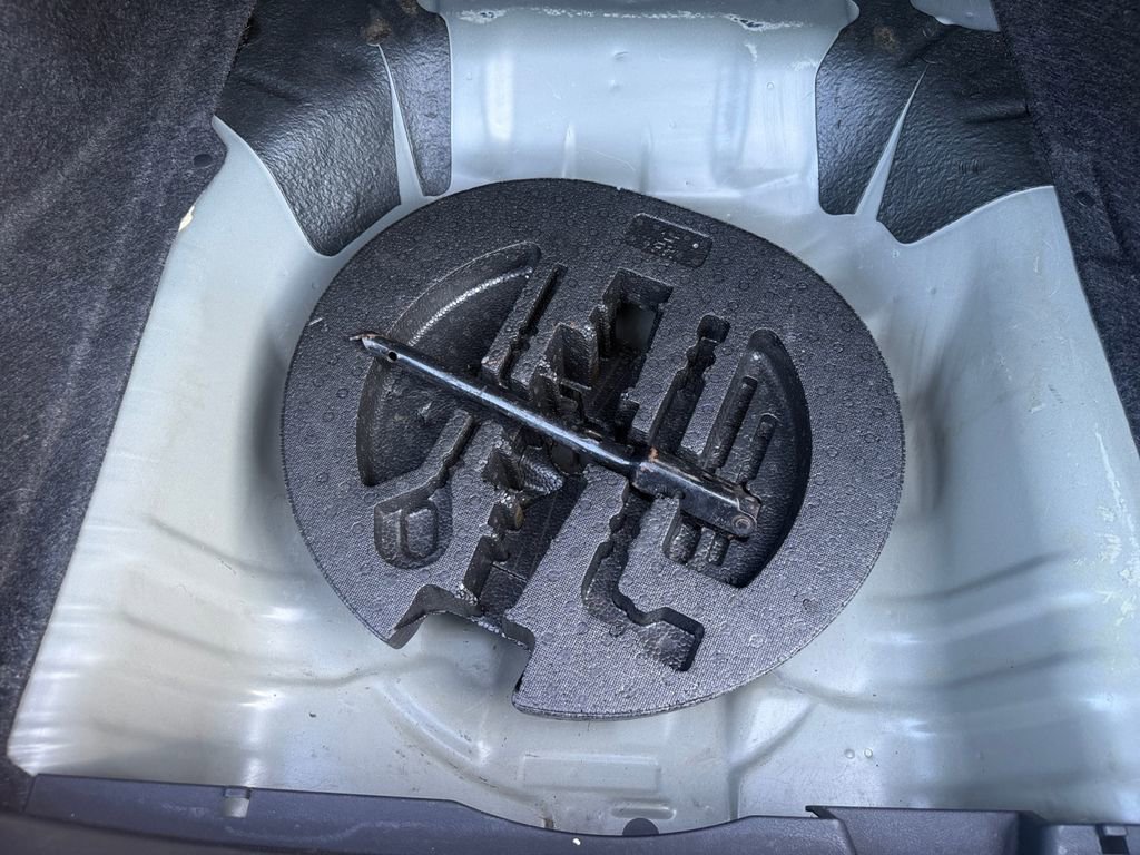 Used 2011 Honda Civic DX-VP image 30