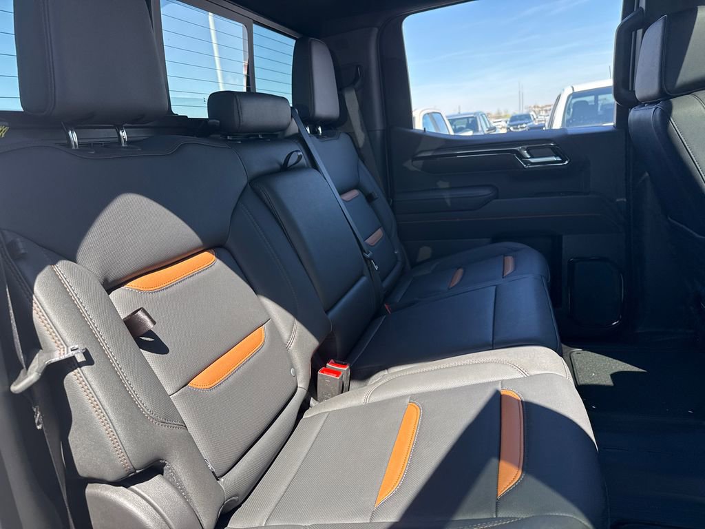 New 2026 GMC Sierra 1500 AT4 w/ AT4 Premium Package AWD/4WD image 38