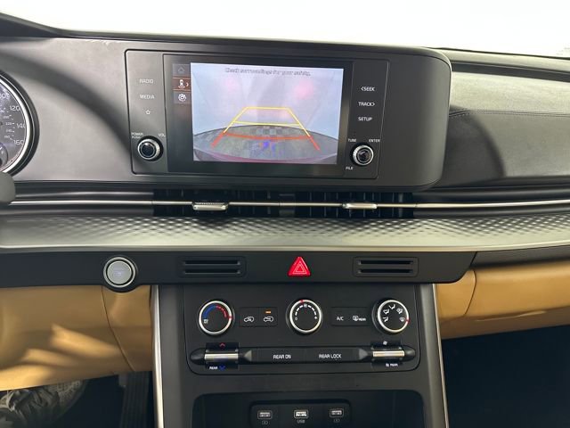 Used 2023 Kia Carnival LX image 22