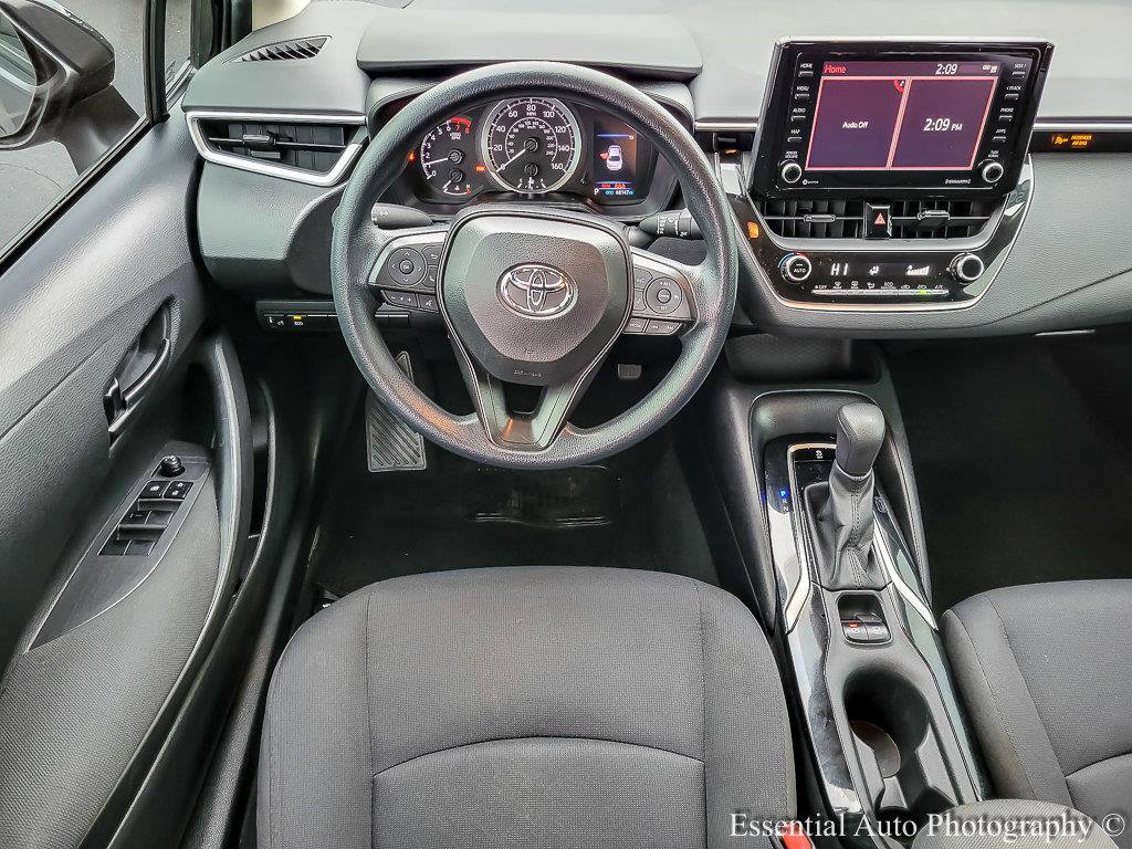 Used 2022 Toyota Corolla LE image 10