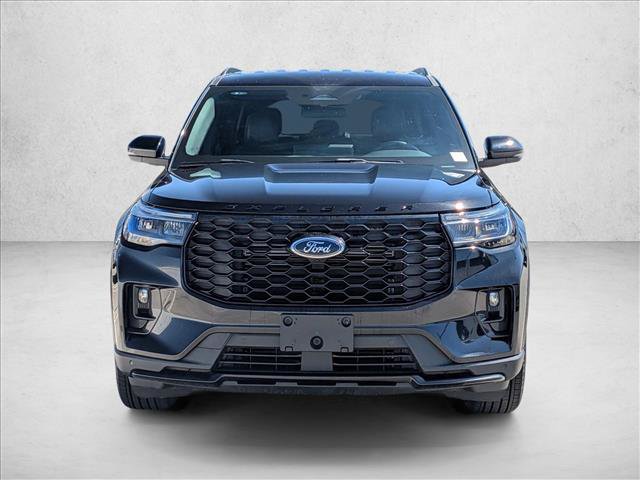 Used 2025 Ford Explorer ST-Line RWD image 2