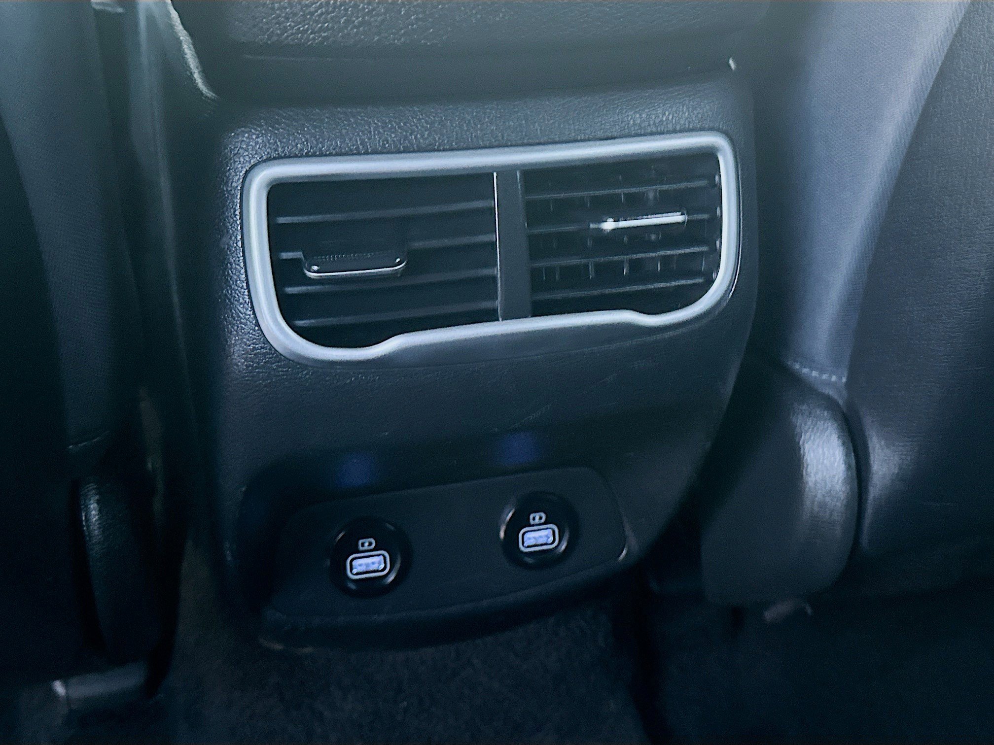 Used 2023 Hyundai Santa Fe SE image 20