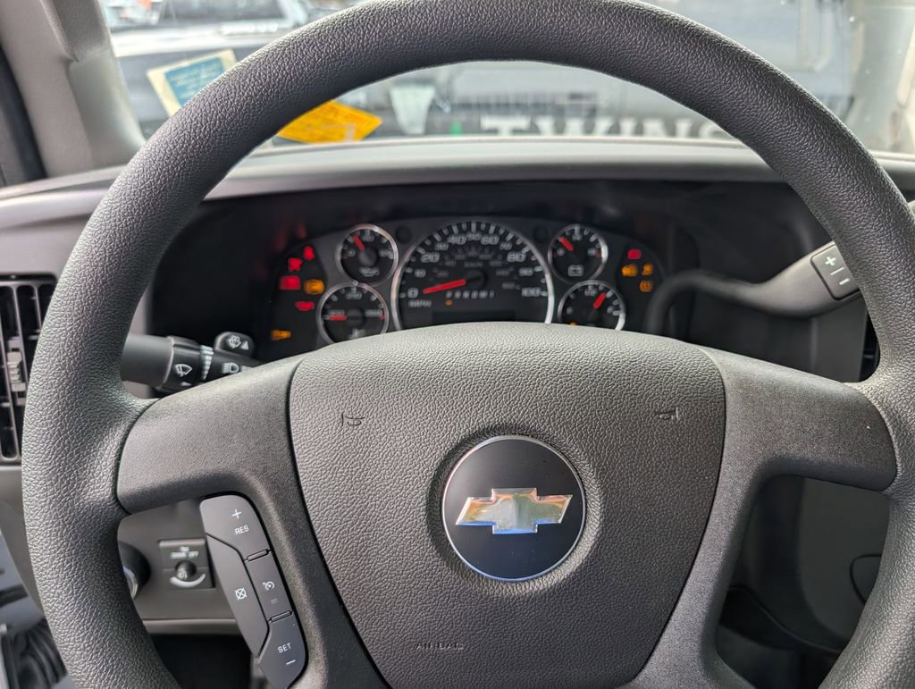 Used 2024 Chevrolet Express 3500 w/ Power Convenience Package RWD image 11