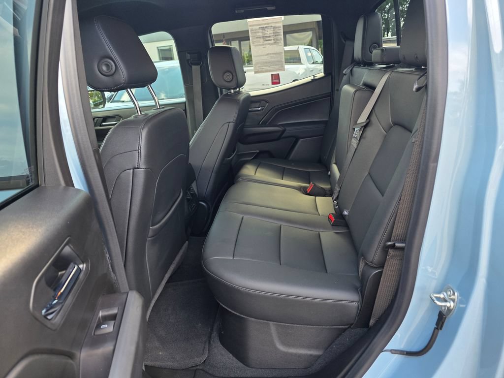 Used 2025 Chevrolet Colorado LT w/ LT Convenience Package AWD/4WD image 6