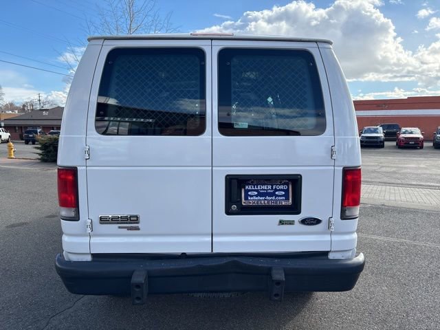 Used 2014 Ford E-250 and Econoline 250 w/ Power Group image 4