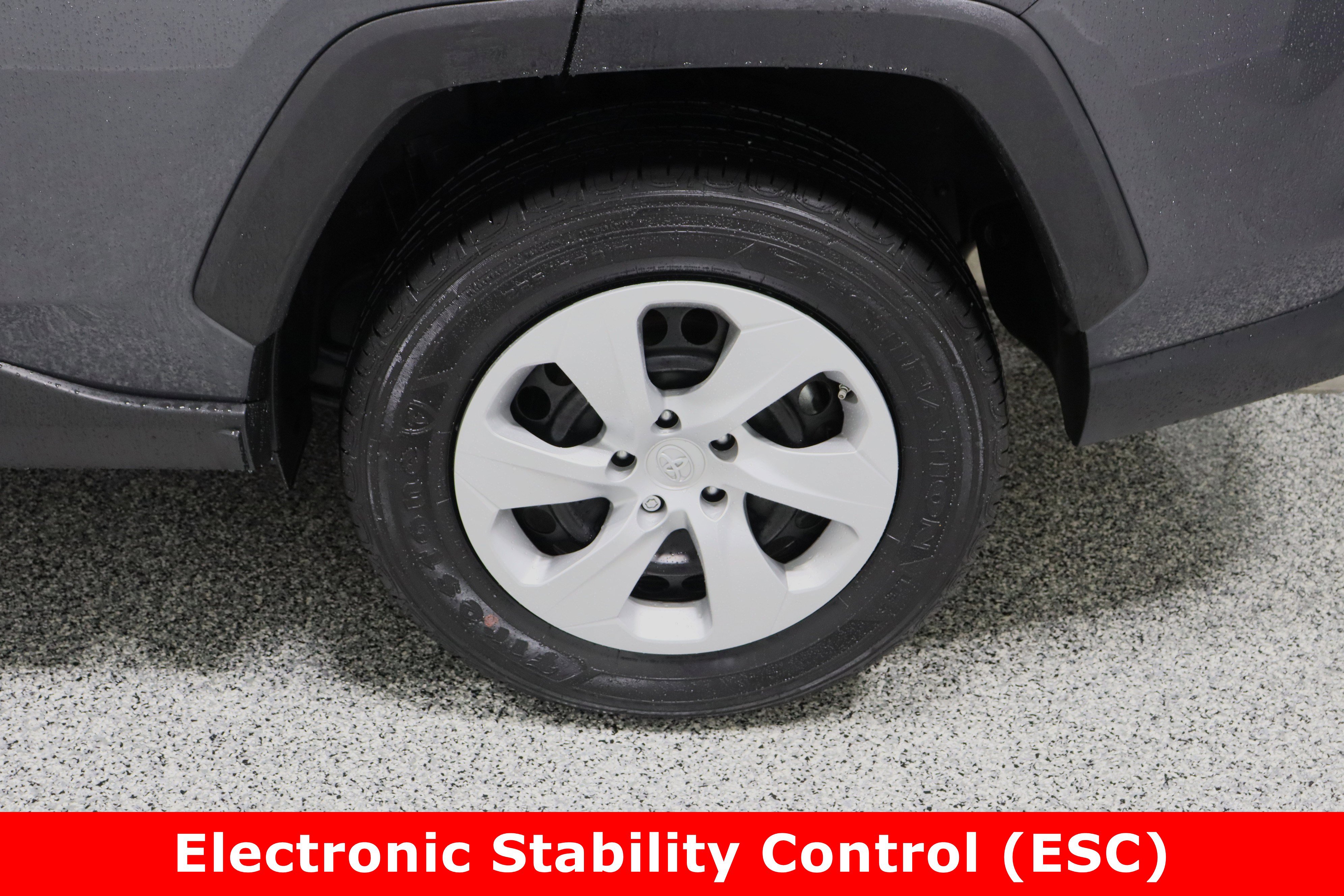 Used 2024 Toyota RAV4 LE image 10