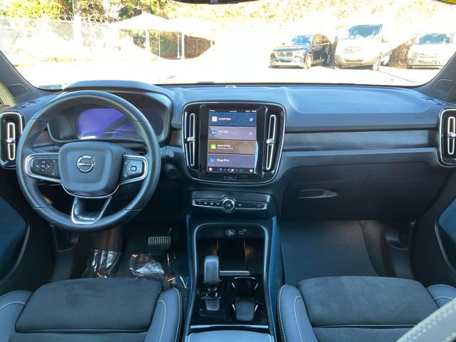Used 2023 Volvo XC40 Recharge Ultimate image 15