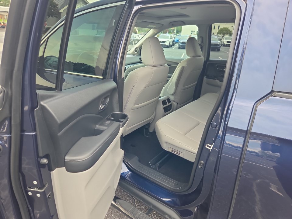 Used 2019 Honda Ridgeline RTL-E image 34