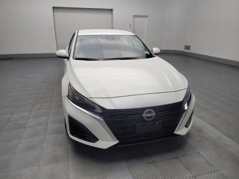 Used 2023 Nissan Altima 2.5 SV image 14