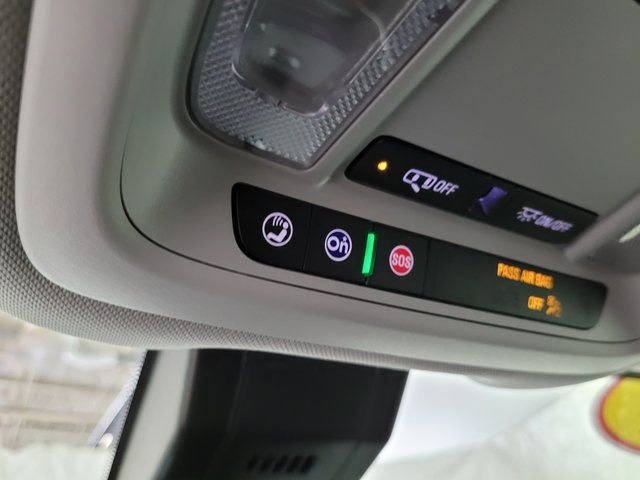 Used 2021 GMC Terrain SLE w/ Driver Convenience Package image 40