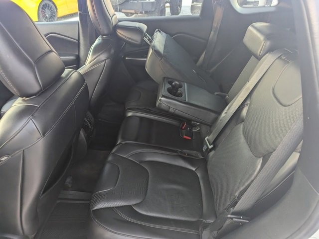 Used 2019 Jeep Cherokee Limited w/ Luxury Group image 18