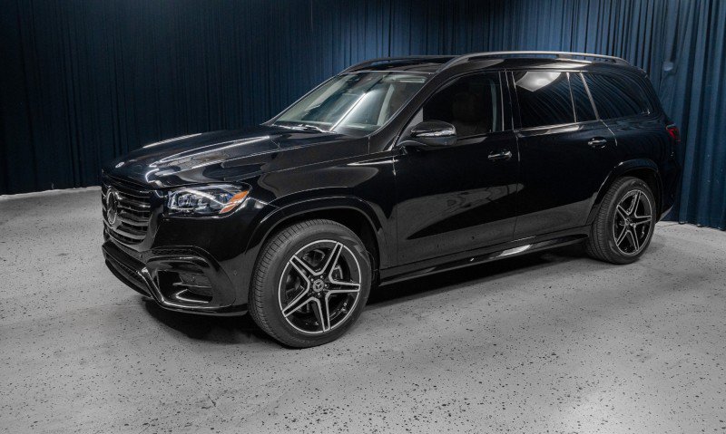 New 2025 Mercedes-Benz GLS 450 4MATIC