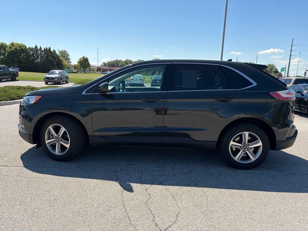 Used 2024 Ford Edge SEL w/ Convenience Package AWD/4WD image 4
