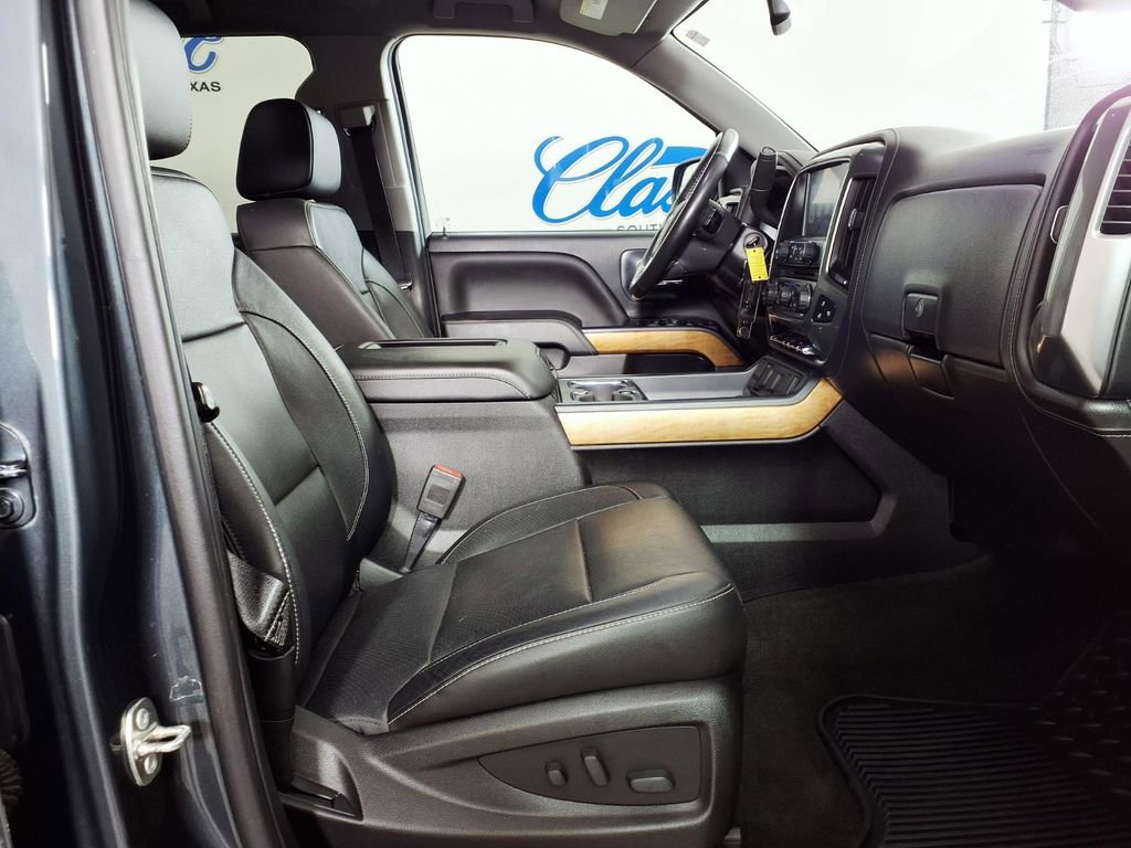 Used 2018 Chevrolet Silverado 1500 LTZ w/ Texas Edition RWD image 11