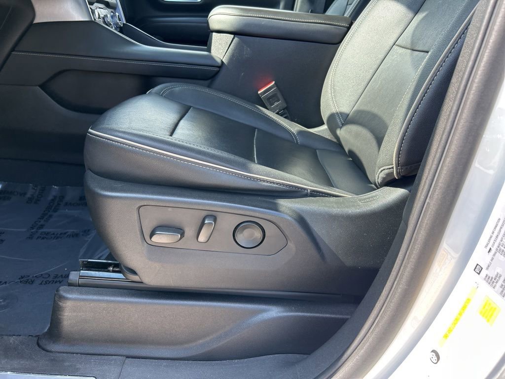 Used 2023 GMC Yukon SLT image 10