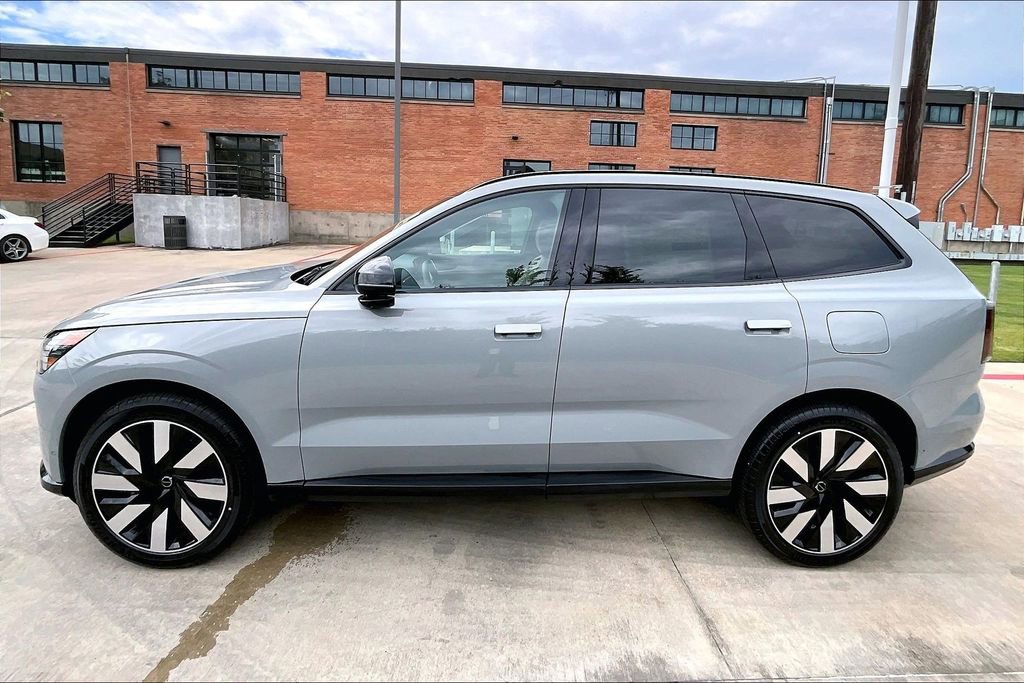 New 2026 Volvo EX90 Plus RWD image 21