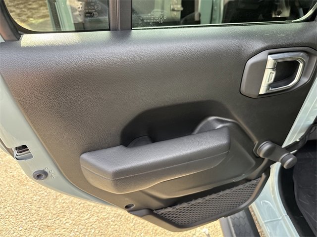 Used 2024 Jeep Wrangler Sport image 21