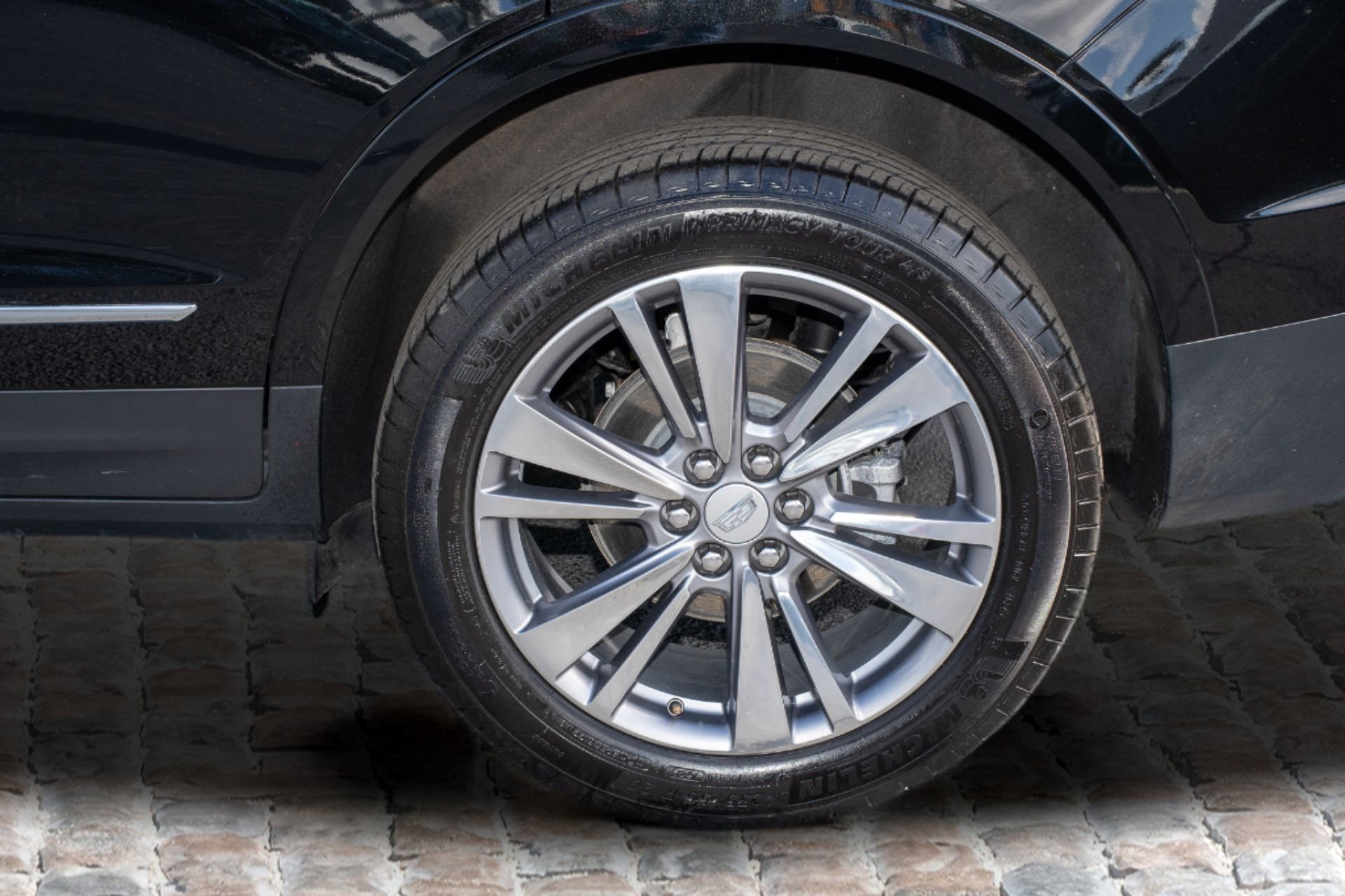 Used 2025 Cadillac XT5 Premium Luxury image 40