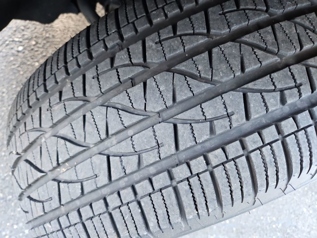 Used 2019 Dodge Durango SXT image 33