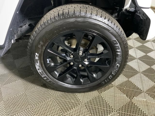 Used 2022 Jeep Gladiator Overland AWD/4WD image 12