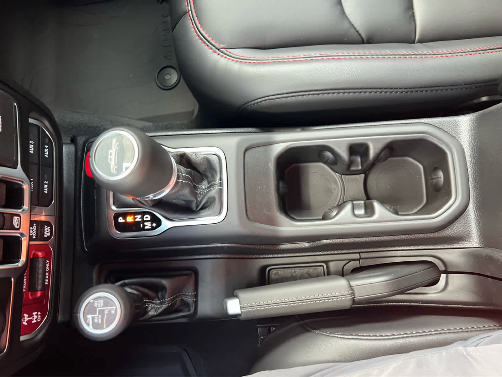 New 2025 Jeep Gladiator Rubicon image 24